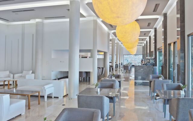 Royal Marmin Bay Boutique & Art Hotel - Adults Only