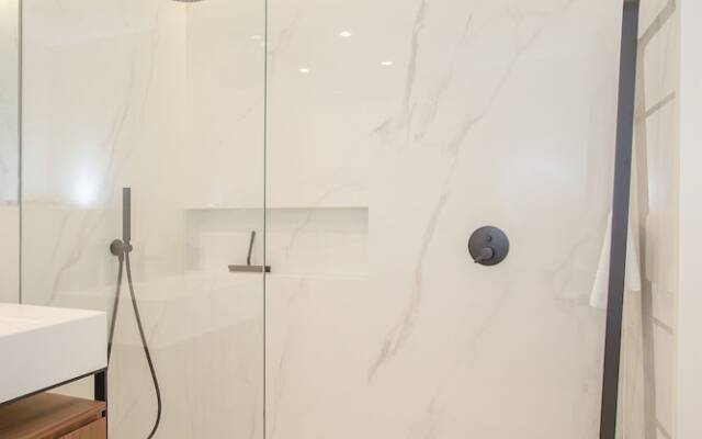 Liiiving - Crystal Palace Apartment