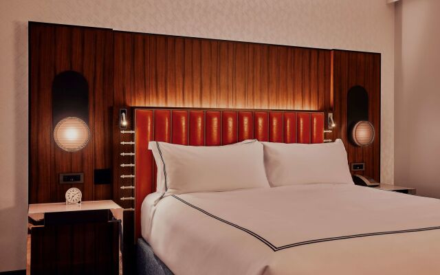 The Godfrey Detroit, Curio Collection By Hilton