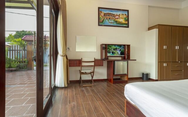 Ha My Beachside Villa Hoian
