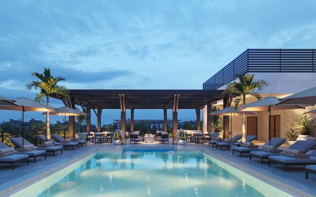 AC Hotel Naples 5th Avenue