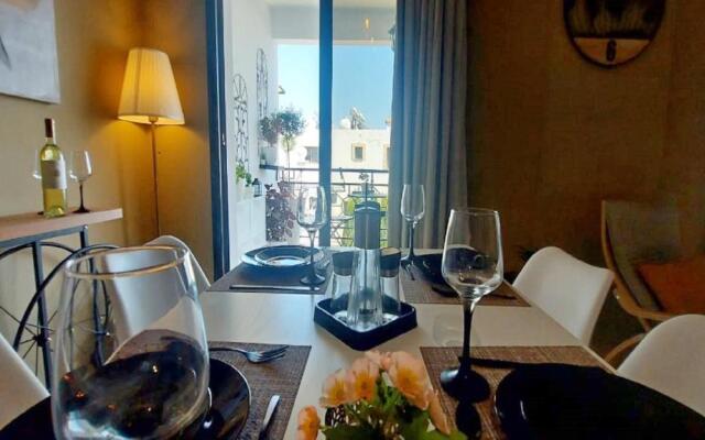 Paramount Gardens Resorts C202