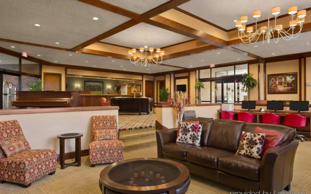 Delta Hotels by Marriott Minneapolis Northeast