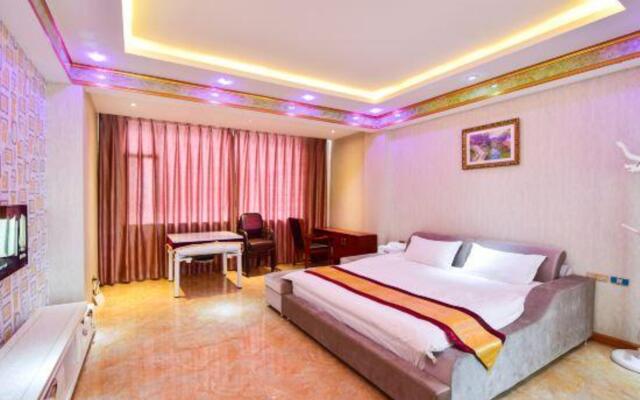 Luliang Jiajie Theme Hotel