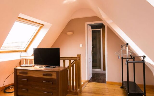 LHirondelle (SJD202)