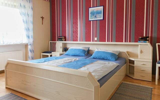 Comfortable Apartment With a Beautiful View in Morscheid