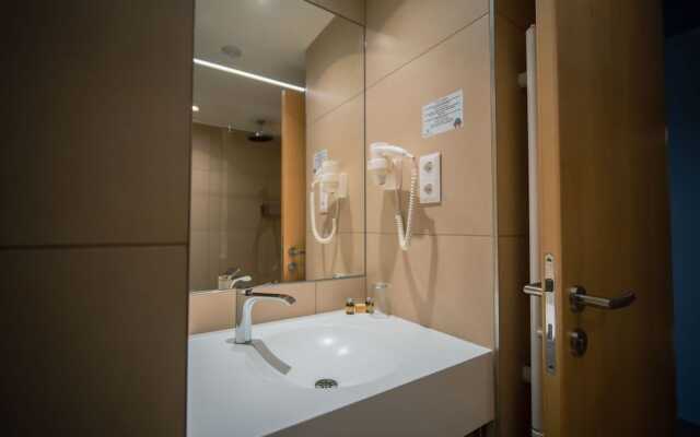 Eleven Business & Sport Hotel