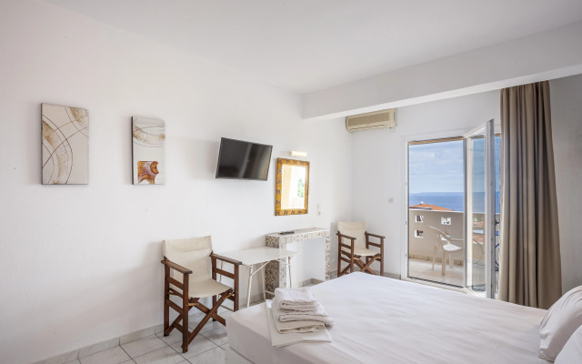 Skentos Hotel