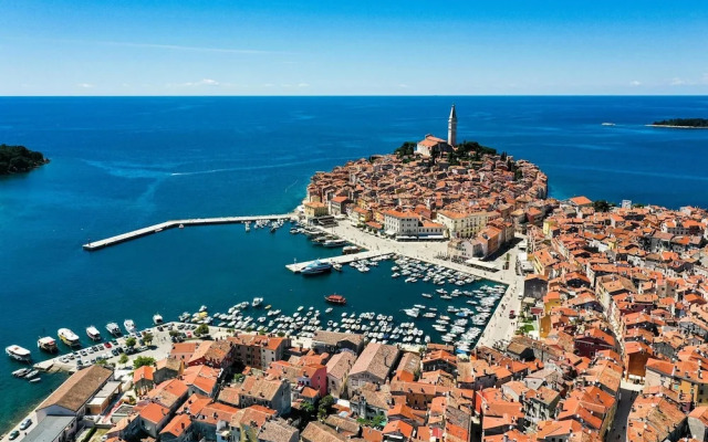 Panorama Antonia Two-bedroom Apartment