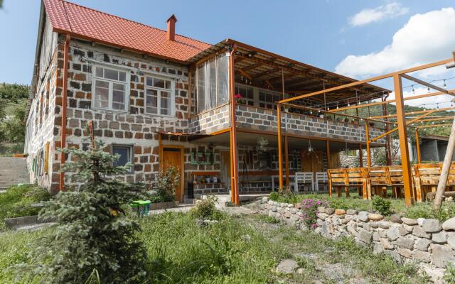 Chamich Guesthouse