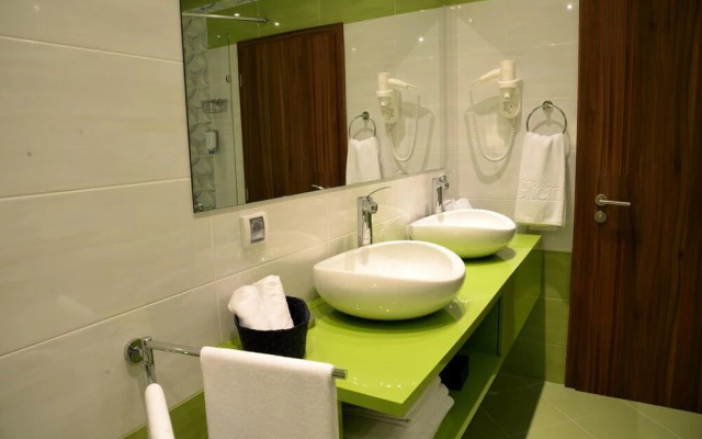 Glicinia Hotel