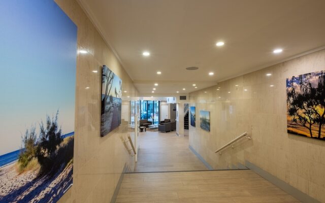 Heart of Surfers Paradise - Ocean Views