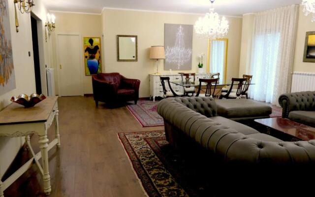 Erania Rooms & Apartments