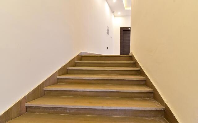 OYO 77240 Hotel Ru And Banquet Hall