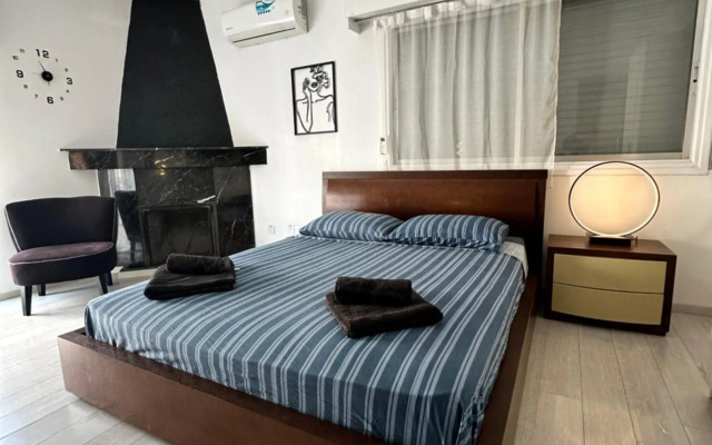 Top floor apartment in Nicosia with view!