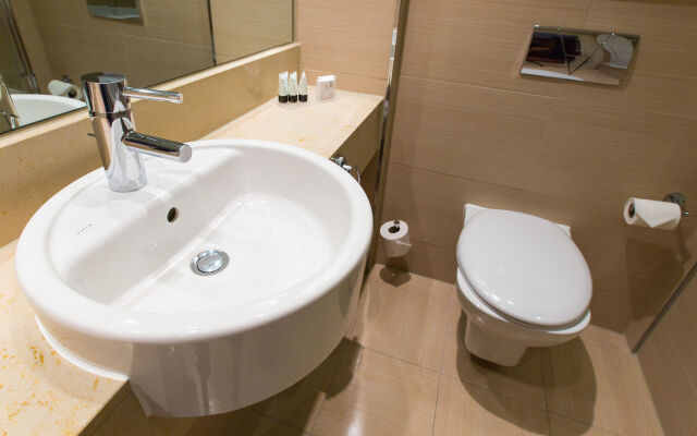 Hampshire Court Hotel & Spa