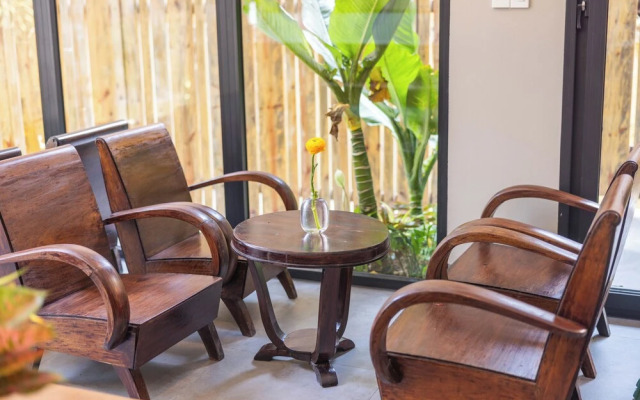 Vung Hotel - Coffee & Breakfast