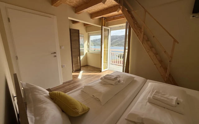 Max Gastro Beach House