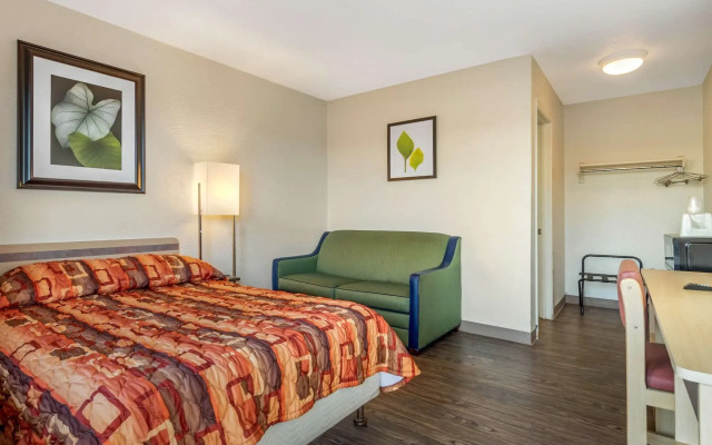 Rodeway Inn