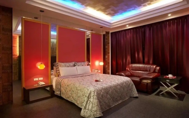 Love Star Motel