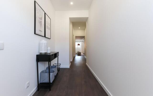 Benfica Apartments III by Homing