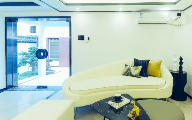 Youmi Xiaozhu Guesthouse