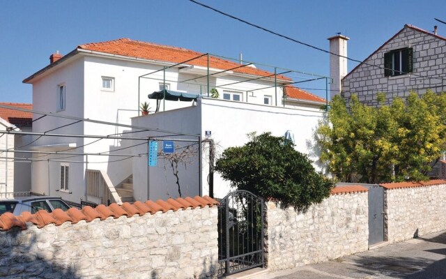 Amazing Apartment in Supetar With 3 Bedrooms and Wifi