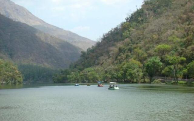 Valley facing chalet, 4 hrs from Delhi