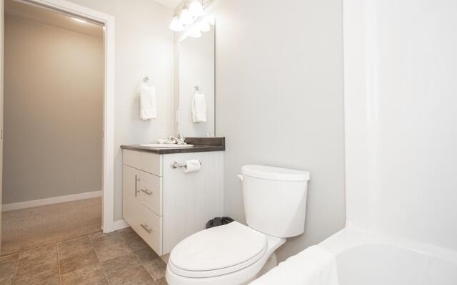 Modern 3 Bedrooms Townhouse in Southpoint