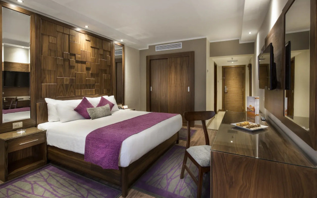 Pyramisa Suites Hotel Cairo