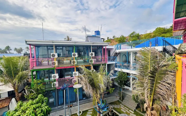 Rainbow Beach Mũi Né - Homestay & Coffee