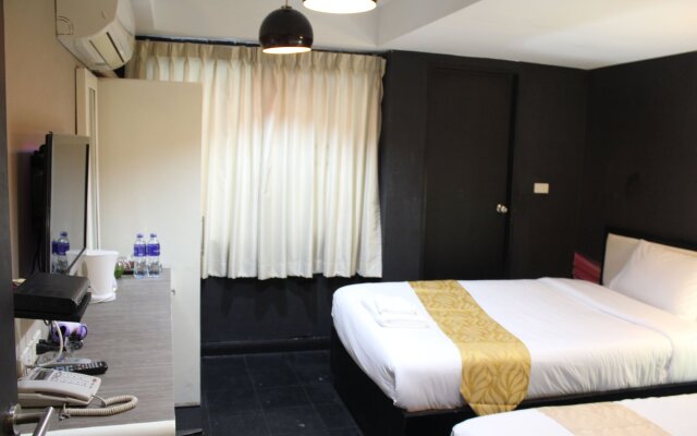 S30 Sukhumvit Hotel