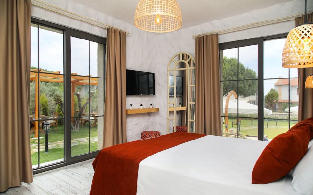 Huzurla Otel