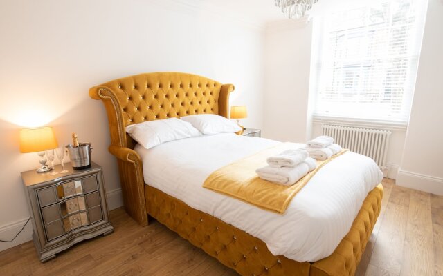 Ridley House Apartments