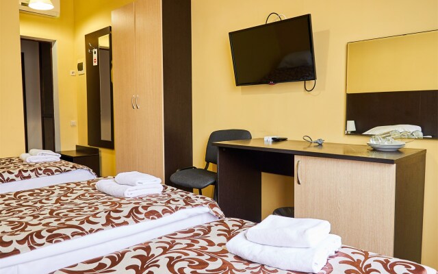Kolizey Hotel