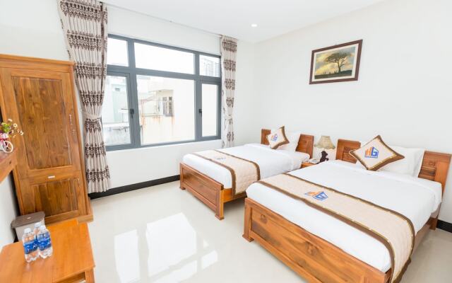 Hung Gia Hotel