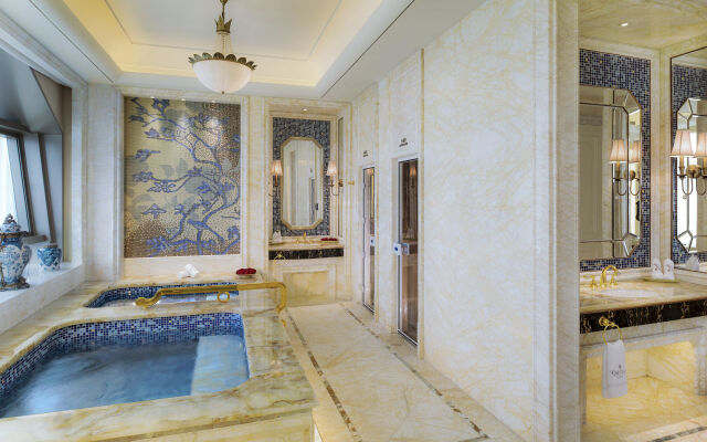 Wanda Reign Wuhan
