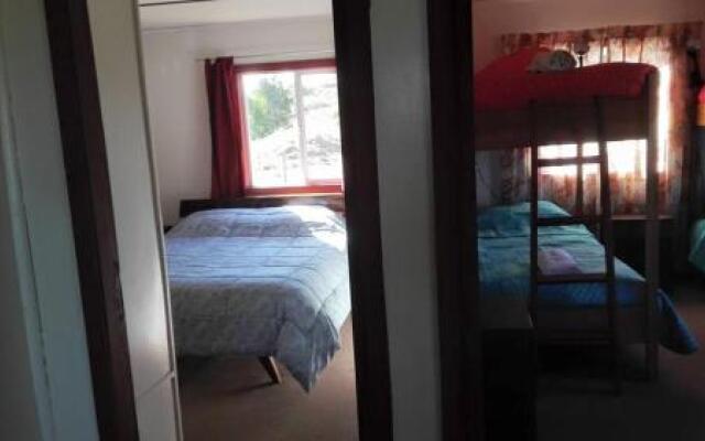 Hostal y Cabañas Lagune Club
