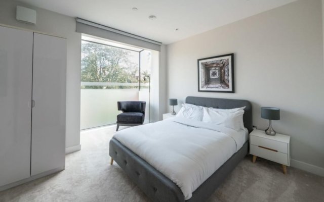 The Hampstead Hideout - Glamorous 3bdr Flat With Balcony