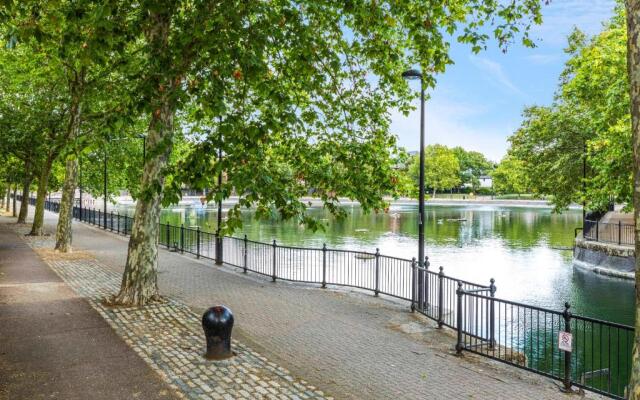 One Bedroom Modern Apartment Next to Wembley Stadium!
