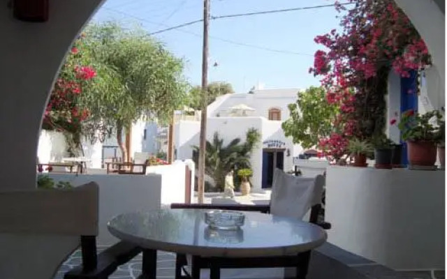 Evgenia Rooms and Apartments