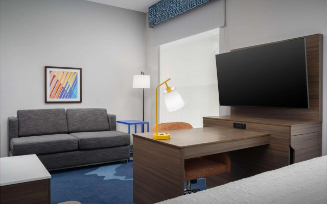 Hampton Inn & Suites Naples South