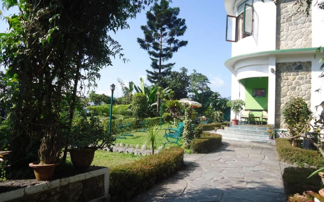 Rhenock House (a luxury villa)