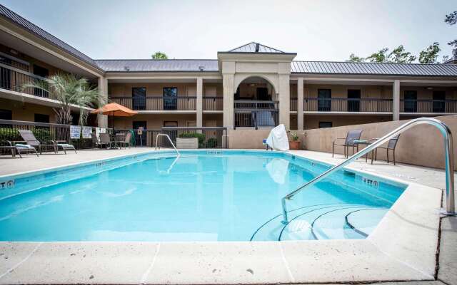 Clarion Inn & Suites Aiken South