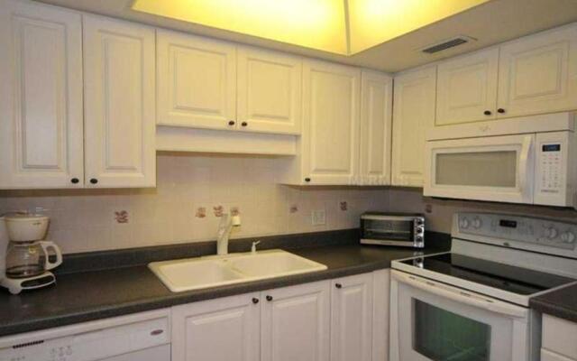 Crescent Arms Condominiums