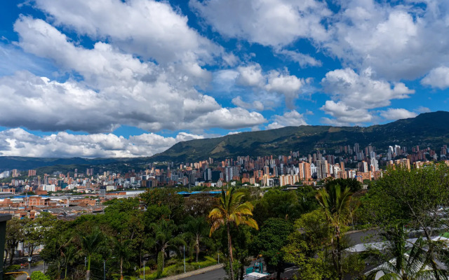 Hotel Alcaravan Medellín