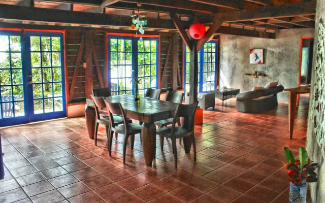 Mosana reef garden B&B