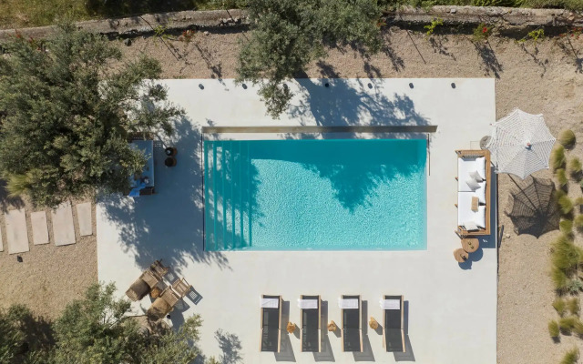 Fos Collection Sifnos