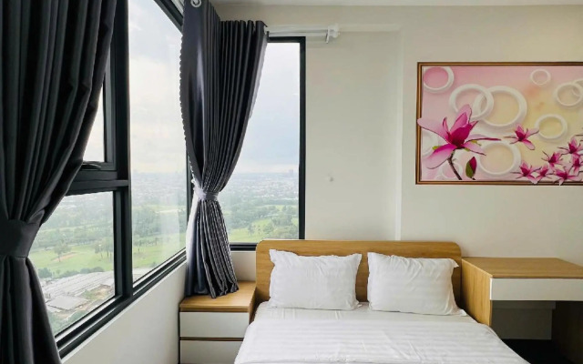 The Emerald Golf View