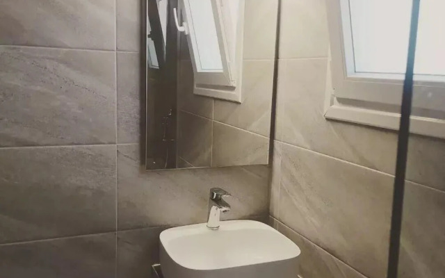 Olive Garden Studios & Apts